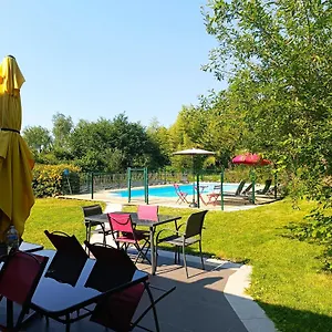 Du Nouveau Monde Hébergement de vacances Langoelan